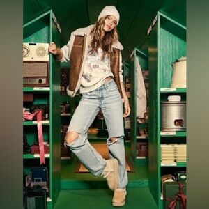 American Eagle Strigid Stovepipe Jeans, size 8, NEW